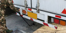 車底智能探測器